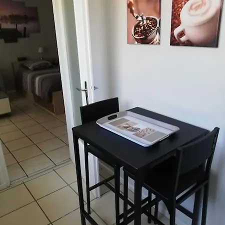 Appartement Aix Les Bains Plein Centre Studio 27M2 Tout Equipe Aix-les-Bains